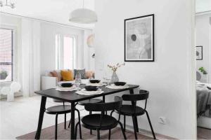 New condo with free parking 10 min from Helsinki Airport