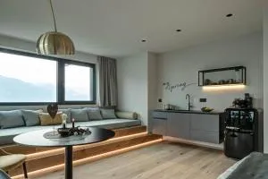 My Spring - Panoramic Suites - Postal