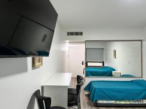 Av. Corrientes 820, Obelisco II