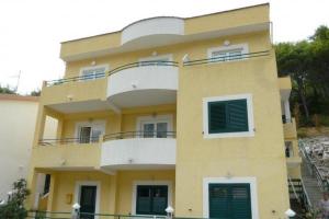 Apartments by the sea Drvenik Donja vala, Makarska - 20628 