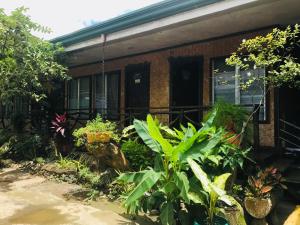 Pinaluyan Guest House