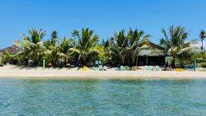 Footprints Beach Resort