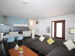 Appartements Appartement renove au centre de Collioure avec terrasse, parking, clim portative et Wi-Fi - FR-1-309-190 : photos des chambres