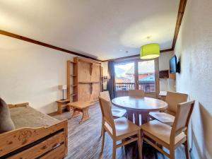 Studio confortable au centre-ville avec balcon - FR-1-518-145