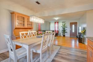 Deck and Grill Convenient Home in Hummelstown