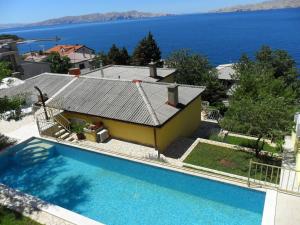 Apartments Zlato - with pool