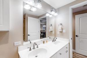 Caribbean Resort 1302