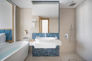 Bathroom, San Marino Boutique Danang in Da Nang