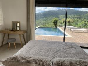 Villas Superb modern villa, comfortable in the heart of the Esterel massif : Villa