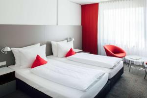 Comfort Plus Room room in Vienna House Easy MO. Stuttgart