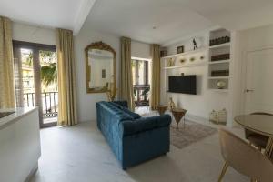 THE CLOCK HOUSE - Luxury Urban Suites