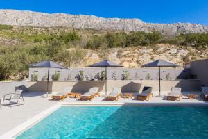 Luxury Apartment Lorena - Private Heated Pool -