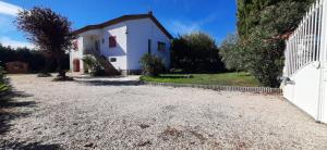 Maisons de vacances La Villa Milo - Maison de vacances 7personnes #Clim #Piscine #CiteeMedievale : photos des chambres