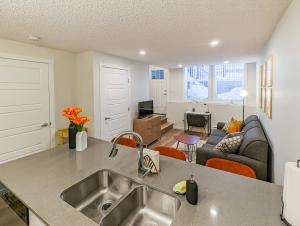 GLOBALSTAY New Apartments in Cranbrook Free street parking
