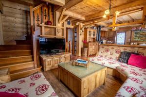 Les Griottes, véritable chalet de montagne, avec Jacuzzi et Sauna