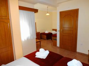 Family Room room in Faros II