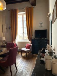 CHARMING FLAT IN HISTORICAL CENTRE