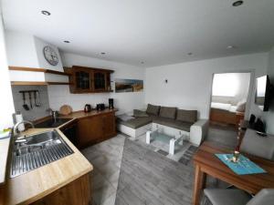 Ferienwohnung Emilia mit W-Lan und Sonnenterrasse