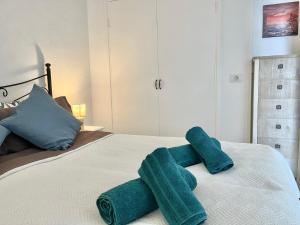 Relax Monís Incredible Ocean Views