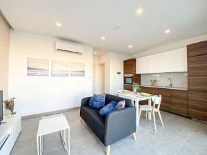 Sea front 3rd floor Apartment in Marsaskala by Solea