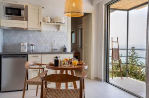 Thea Beachfront Suites in Lourdas beach