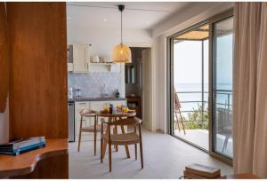 Thea Beachfront Suites in Lourdas beach