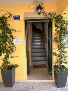 CHRISAVGIS LUXURY HOUSE