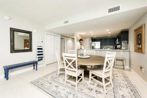 Unit 102 Aruba - 3 Bedroom Ocean Front