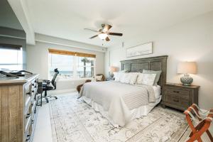 Unit 102 Aruba - 3 Bedroom Ocean Front