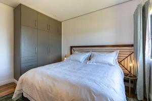 Bali and Eva Midlands