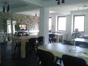 Hotel Hinovi Hvoyna