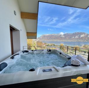 Appartements Le Panoramic - Loft & Mainfloor - Outstanding lake View by LocationlacAnnecy, LLA Selections : photos des chambres