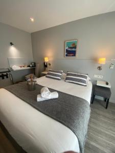 Hotels Hotel La Tuiliere : photos des chambres