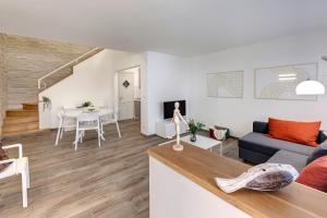 Rachel Apartment by Mamo Florence