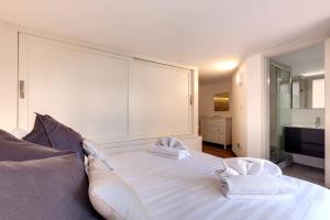 Rachel Apartment by Mamo Florence