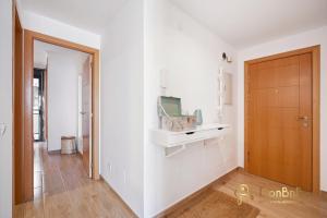 Cozy apartment with sea view and private parking in Fuengirola