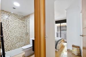 Cozy apartment with sea view and private parking in Fuengirola