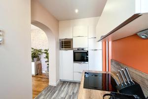 Le Maginot - Magnifique Appartement de 75m2 - Deux Chambres - 4 Lits Simple -Position Centrale Centre Ville, Pompidou, Nouvelle Ville - 2 à 4 Personnes