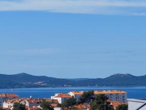 Sunny sea apartment Zadar