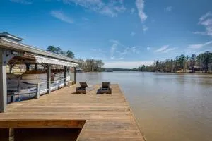 Quiet Lakefront Eatonton House with Boat Dock! - Sparta