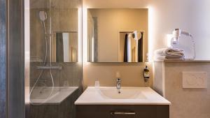 Hotels Logis Hostellerie Bressane : photos des chambres