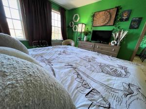 Jurassic Dino Suite Jiminy-Must See Sleeps 4