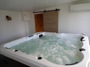 Appartements Le gite de Fa nny Moulin de Tartay en Avignon : photos des chambres
