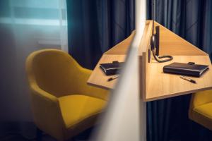 Hotels B&B HOTEL Paris 17 Batignolles : Chambre Double Confort