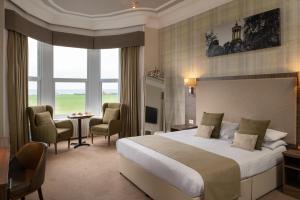 Executive Double Room with Sea View room in Fairfield House Hotel