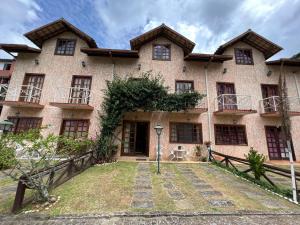 Casa com vista deslumbrante próximo a feirinha