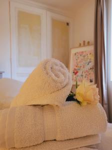 Appartements -La Batisse -Parking prive -Coeur historique - La Clef de Honfleur : photos des chambres