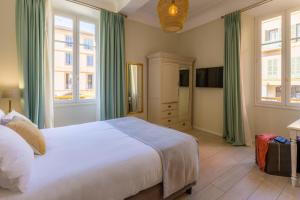 Hotels Hotel les Armoiries : photos des chambres