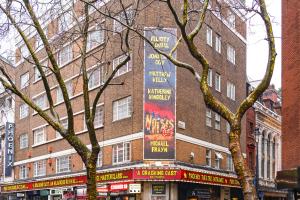 Soho View Urban Apartment