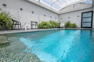 גולד דרים בוטיק - סוויטות מדהימות עם בריכה פרטית מחוממת ומקורה וג'קוזי - Tsiv'on